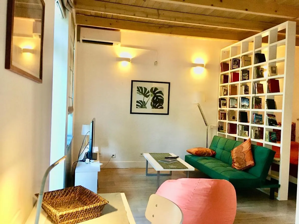 The White Loft Apartment Tbilisi